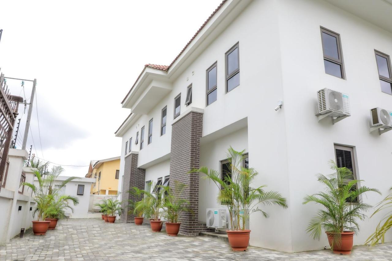 Quest Boutique Hotel Gwarinpa Ngoại thất bức ảnh