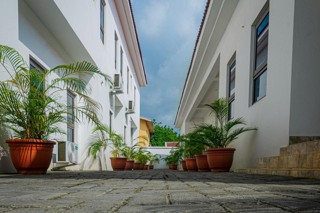 Quest Boutique Hotel Gwarinpa Ngoại thất bức ảnh