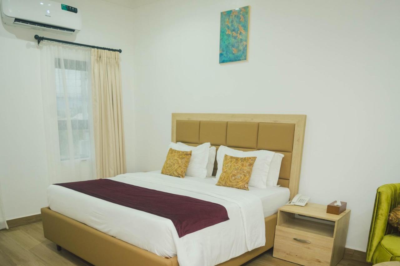 Quest Boutique Hotel Gwarinpa Ngoại thất bức ảnh