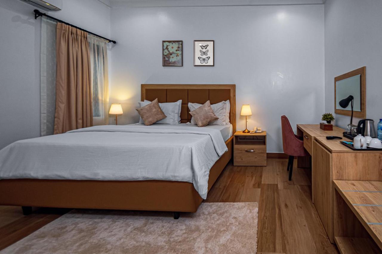 Quest Boutique Hotel Gwarinpa Ngoại thất bức ảnh