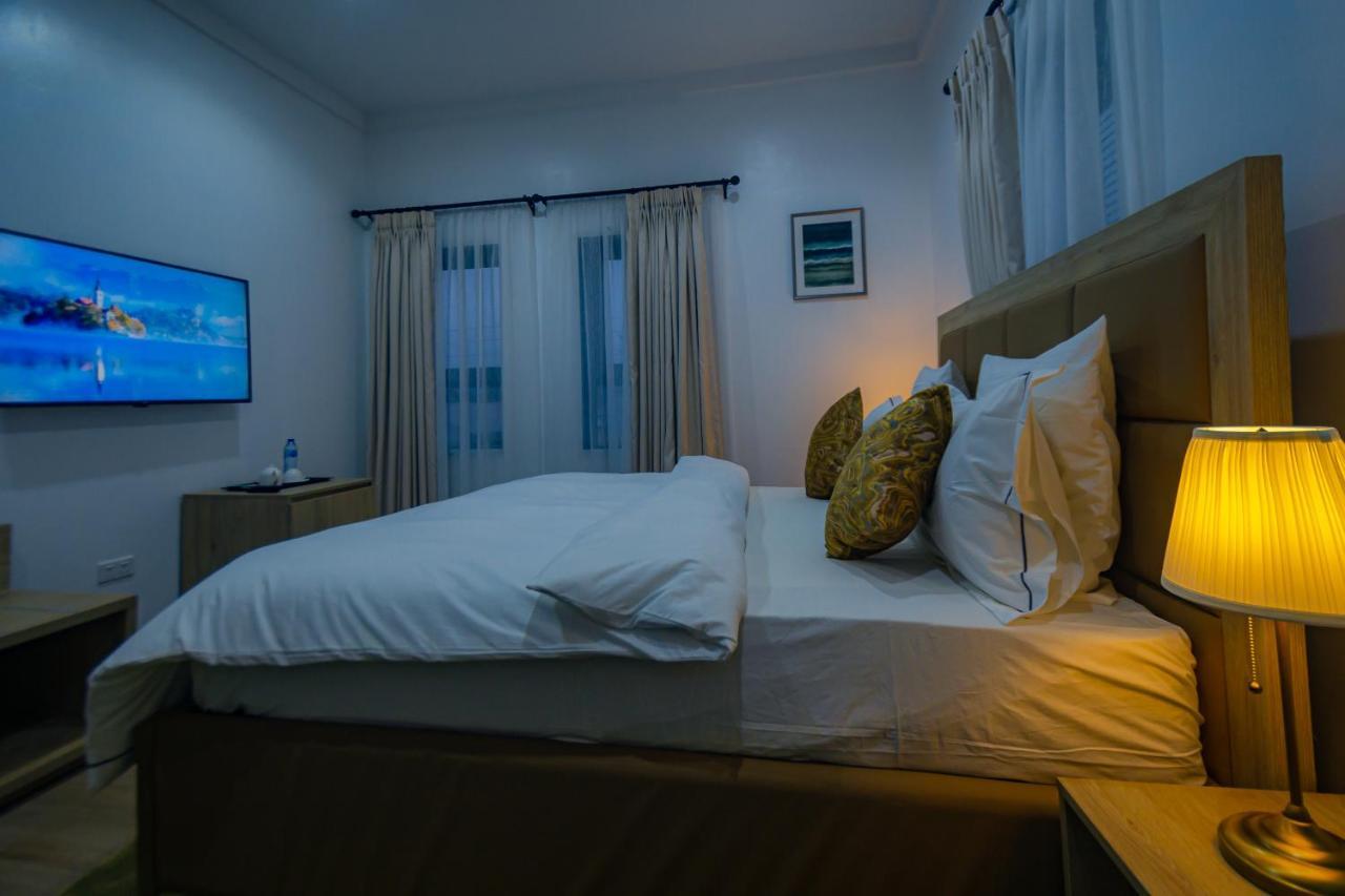 Quest Boutique Hotel Gwarinpa Ngoại thất bức ảnh
