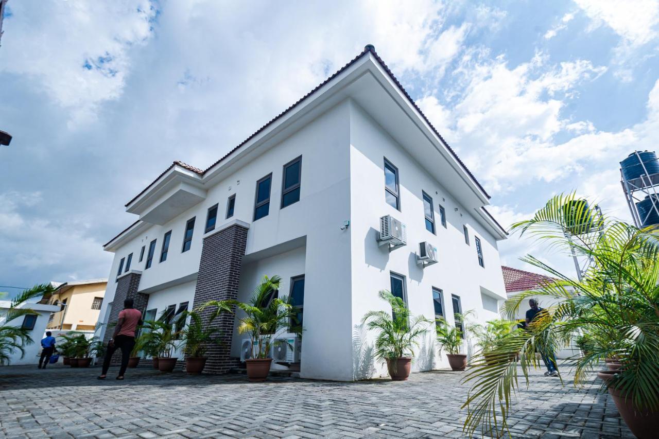 Quest Boutique Hotel Gwarinpa Ngoại thất bức ảnh