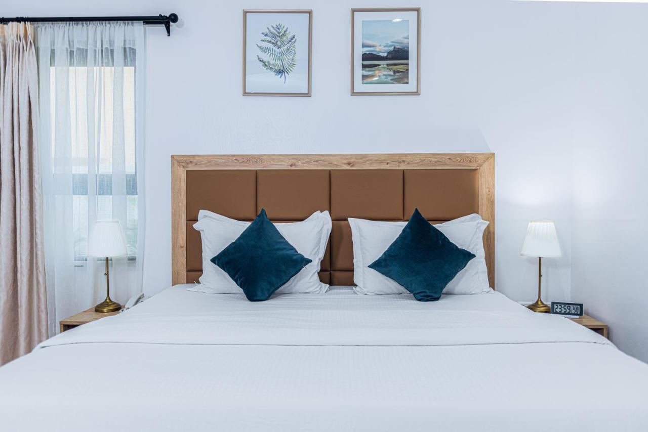 Quest Boutique Hotel Gwarinpa Ngoại thất bức ảnh