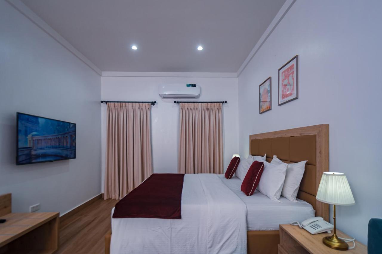 Quest Boutique Hotel Gwarinpa Ngoại thất bức ảnh